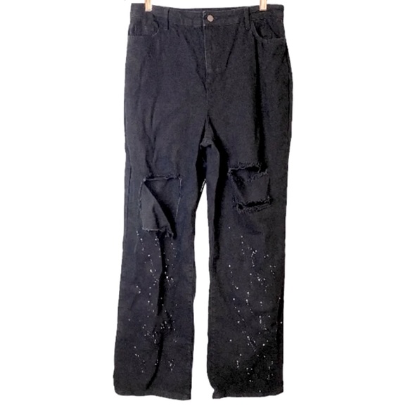 Boohoo Women’s Black Distressed Baggy Splatter Boyfriend High Rise Jeans NWT - Picture 1 of 5